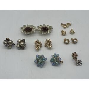 Vintage Mixed Lot 8 Pairs Clip On Earrings Monet Trifari Vendome Plus Read